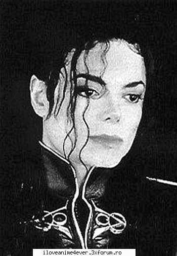 Michael Jackson - Imi pare rau ca a murit =( avea melodii tare - Cafenea